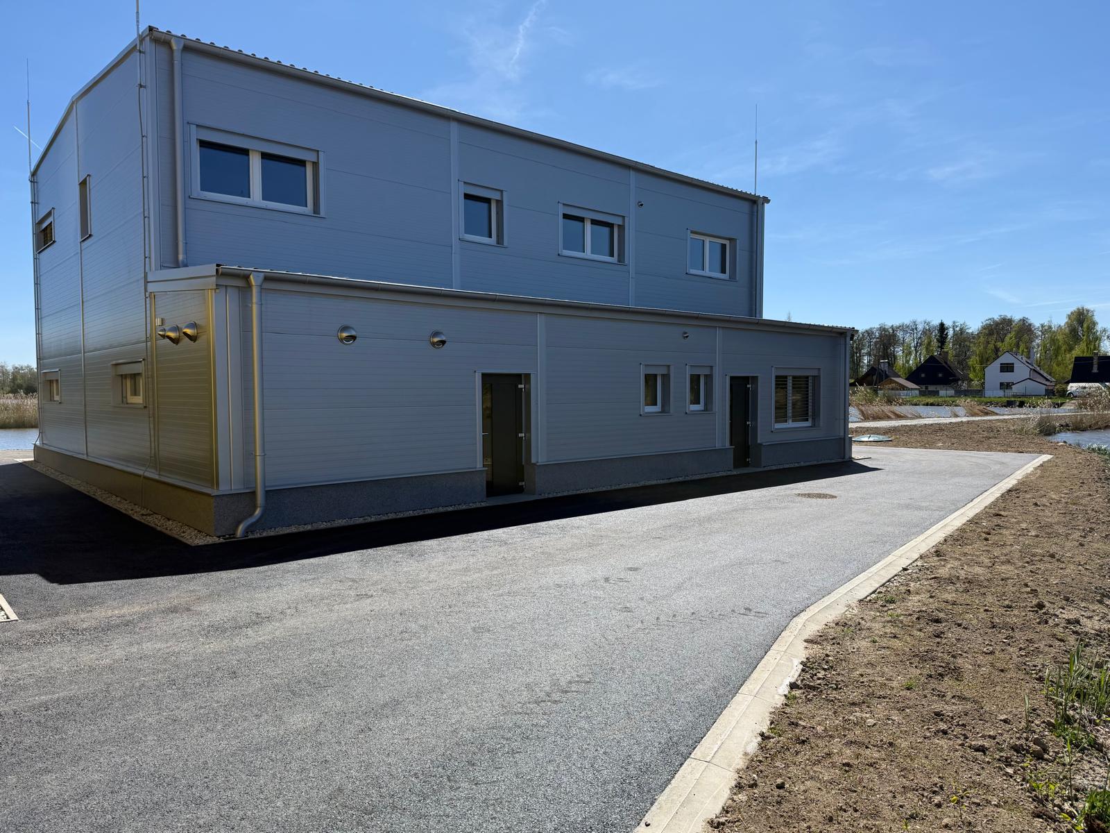 Novostavba haly pro genetické rybářské centrum, Vodňany